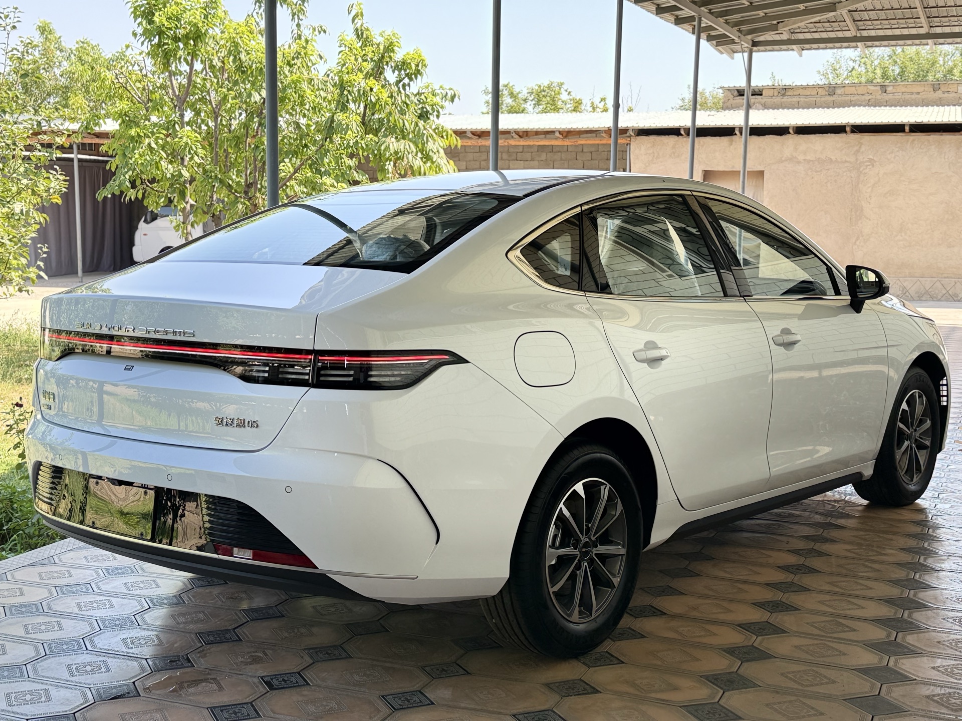 BYD Destroyer 05 — миниатюра 2