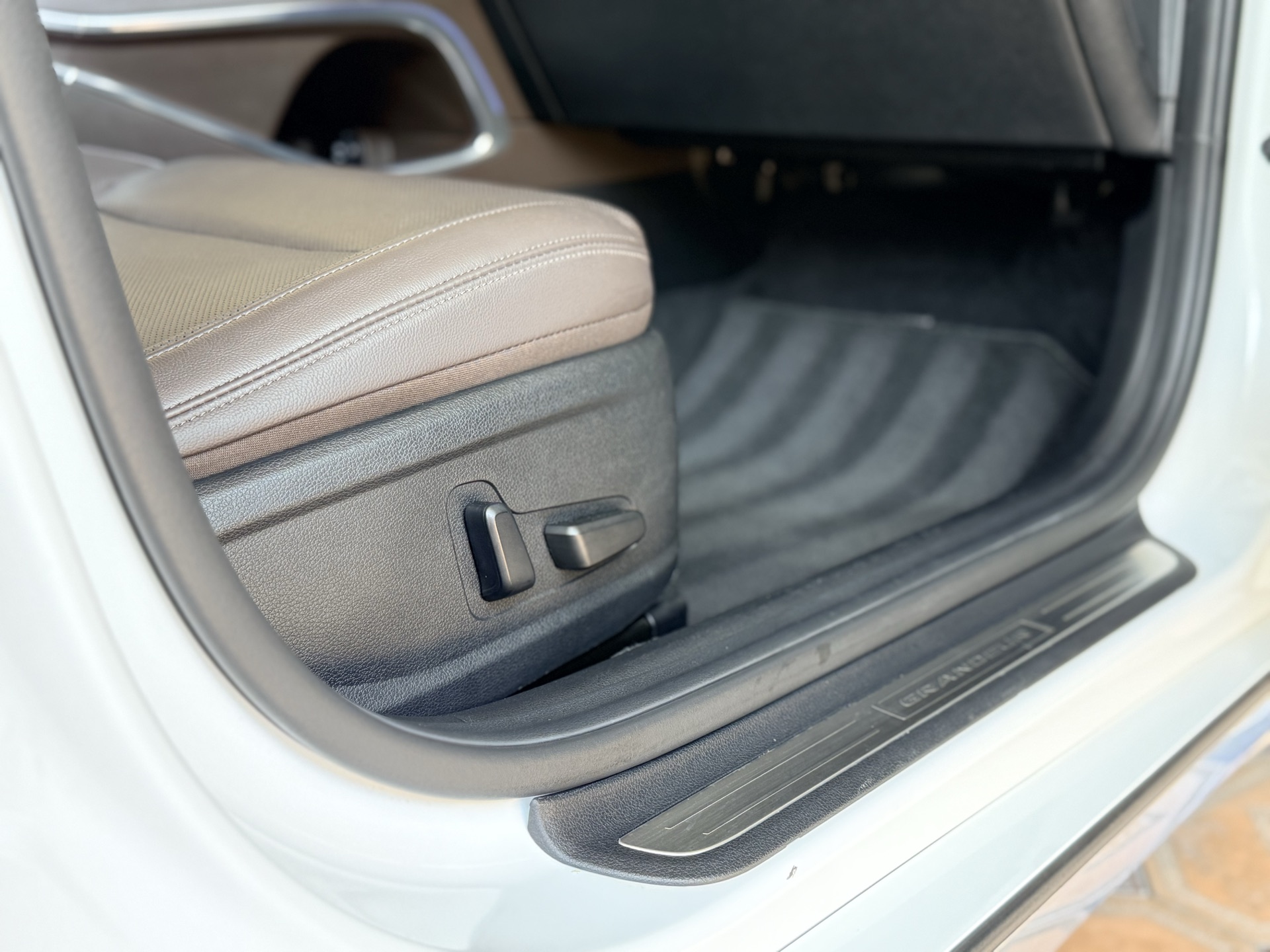 Hyundai Grandeur — миниатюра 15