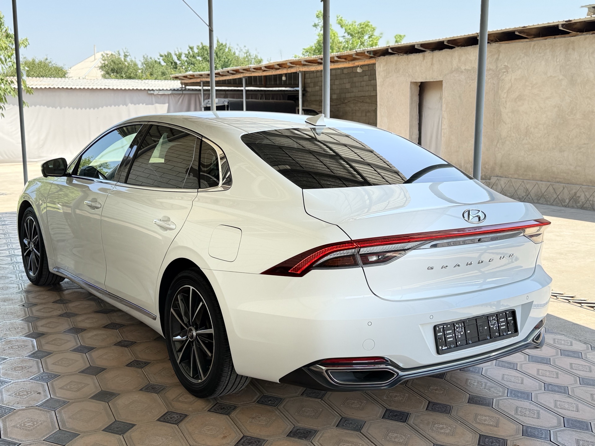 Hyundai Grandeur — миниатюра 4