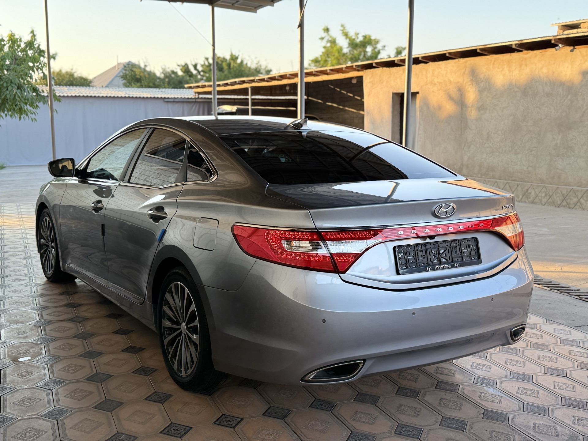 Hyundai Grandeur HG300 — миниатюра 3