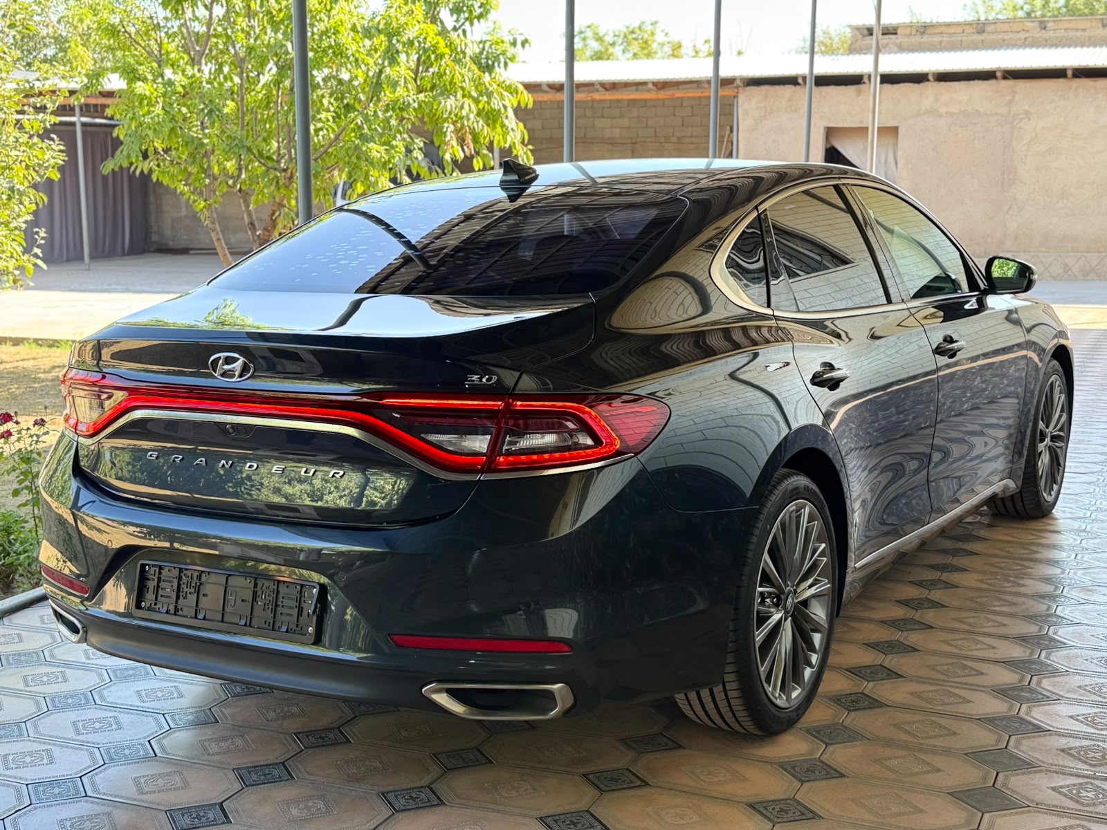 Hyundai Grandeur — миниатюра 8