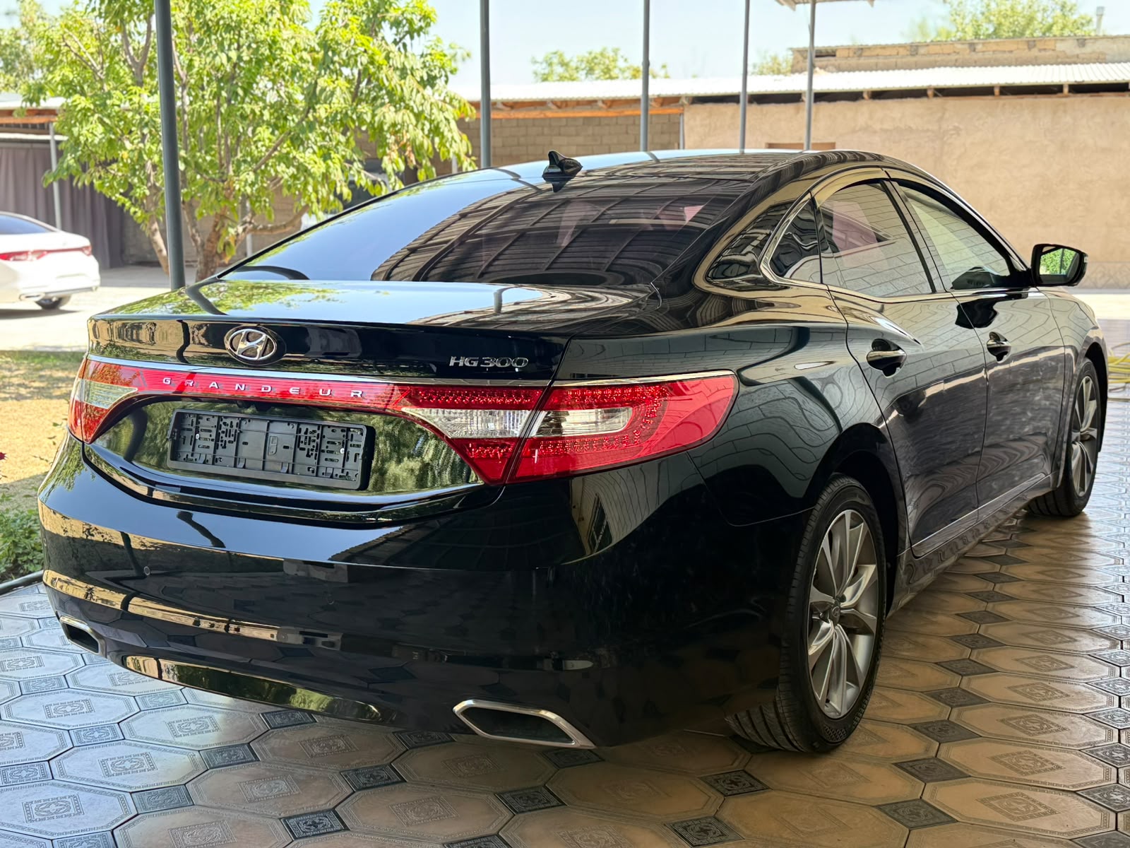 Hyundai Grandeur HG300 — миниатюра 5
