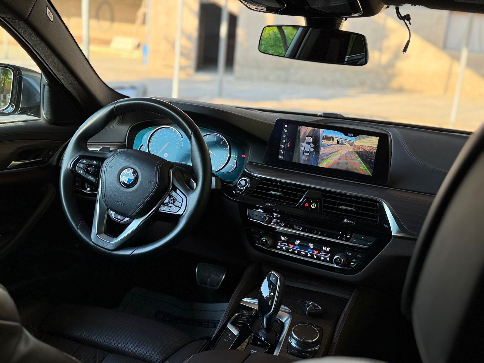 BMW 5 Series (530i G30) — миниатюра 6