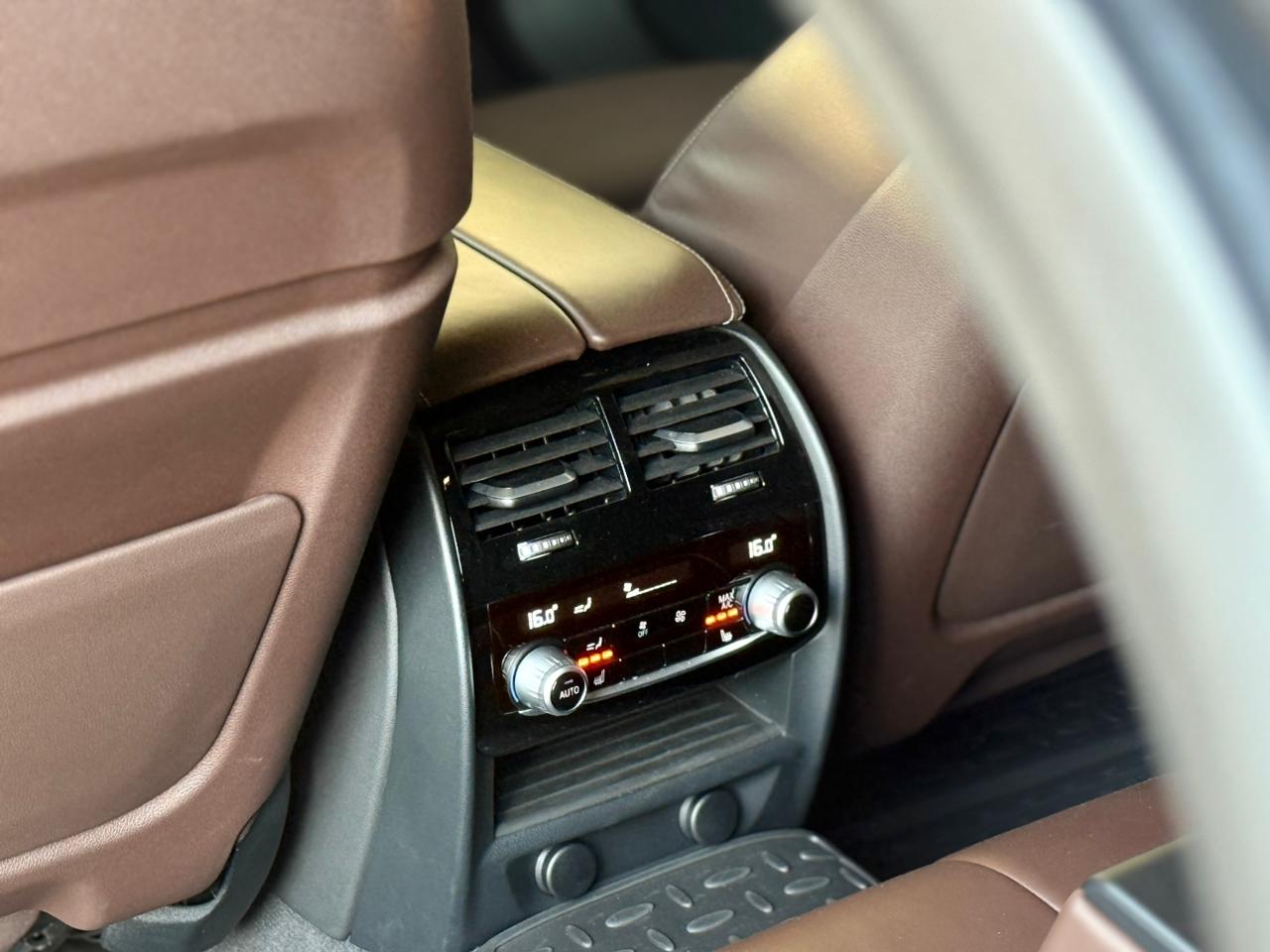 BMW 5 Series (530i G30) — миниатюра 18